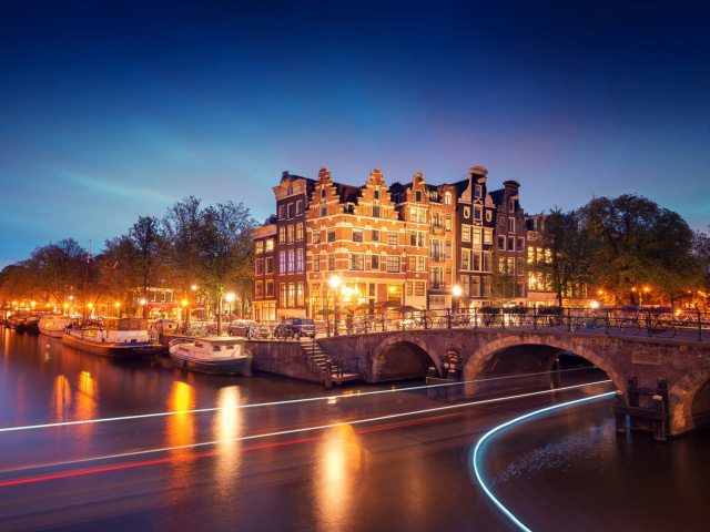 Amsterdam Attraction at Evening wallpaper 640x480