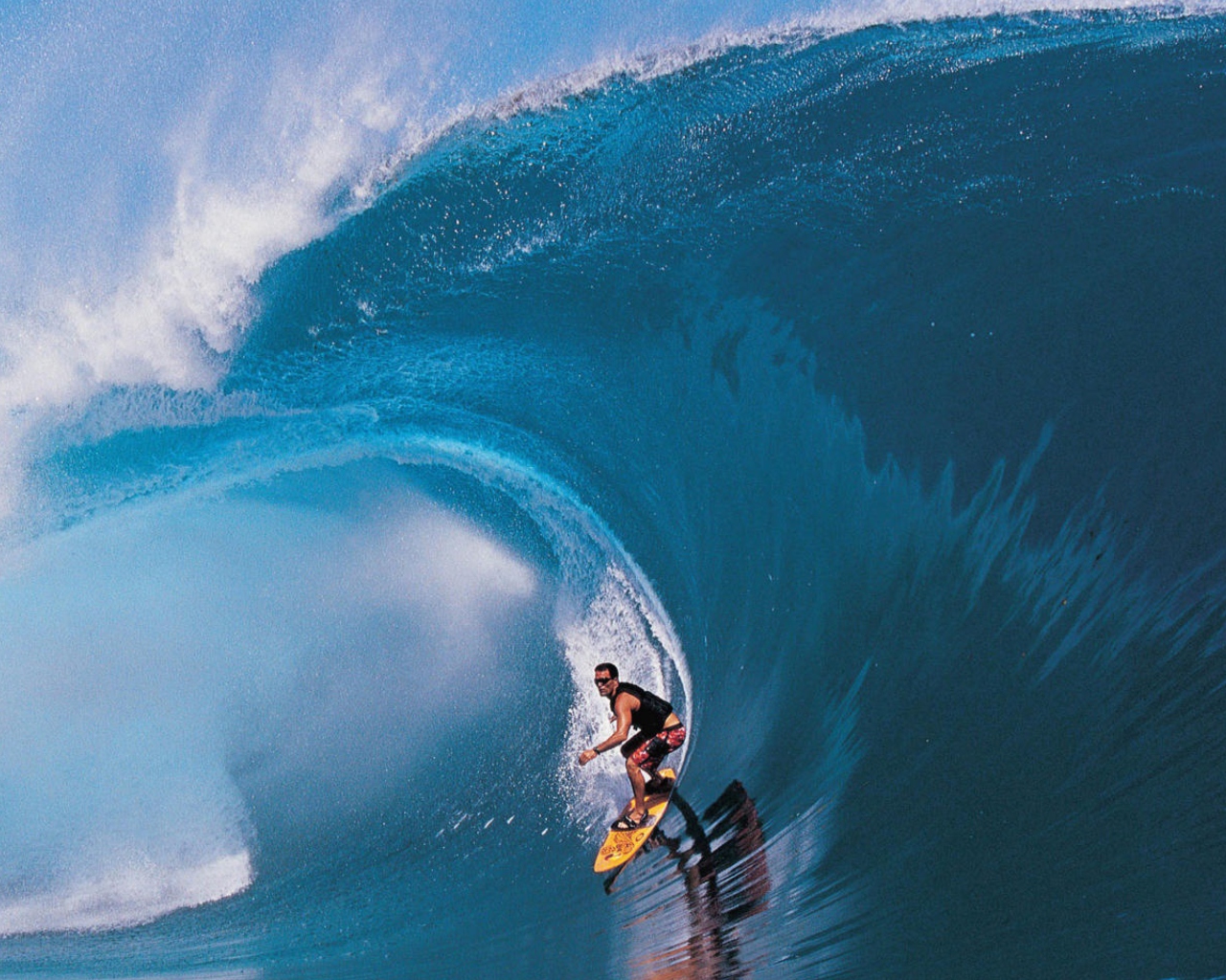 Surfer wallpaper 1280x1024