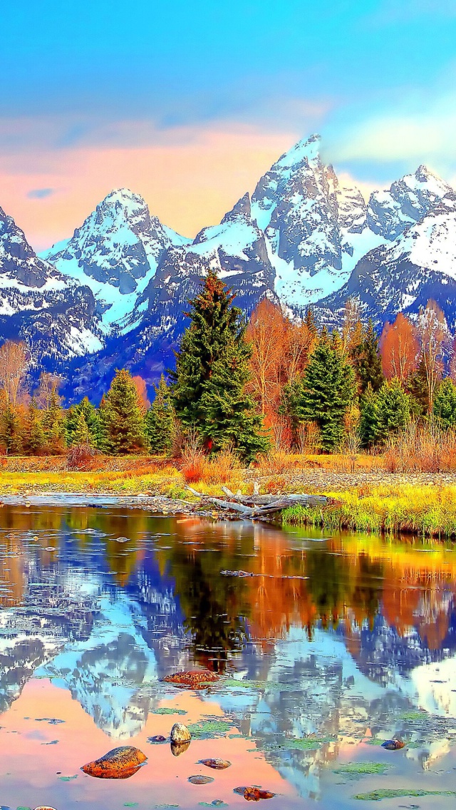 Lake with Amazing Mountains in Alpine Region wallpaper 640x1136