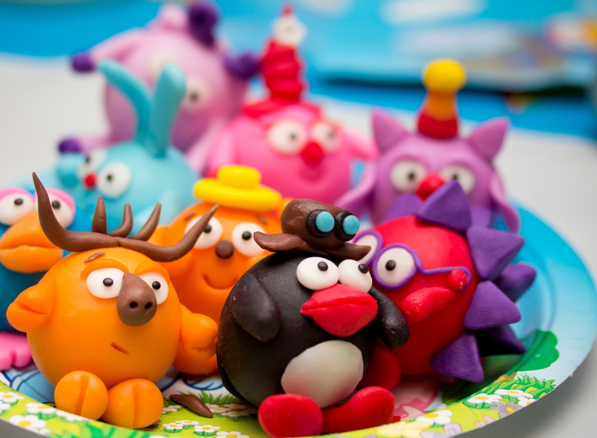 Обои Plasticine Figurines 1920x1408