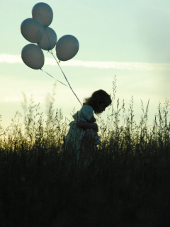 Fondo de pantalla Little Girl With Balloons 240x320