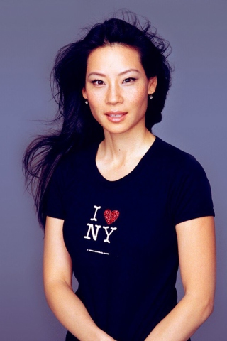 Fondo de pantalla Lucy Liu I Love Ny T-Shirt 320x480