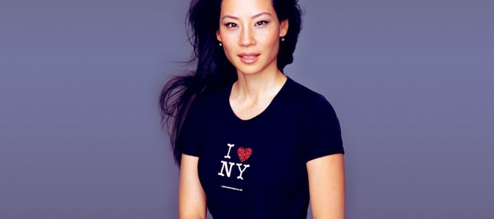 Lucy Liu I Love Ny T-Shirt wallpaper 720x320