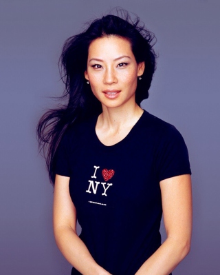 Lucy Liu I Love Ny T-Shirt - Obrázkek zdarma pro 768x1280