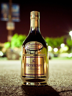 Screenshot №1 pro téma Hennessy Cognac VSOP 240x320