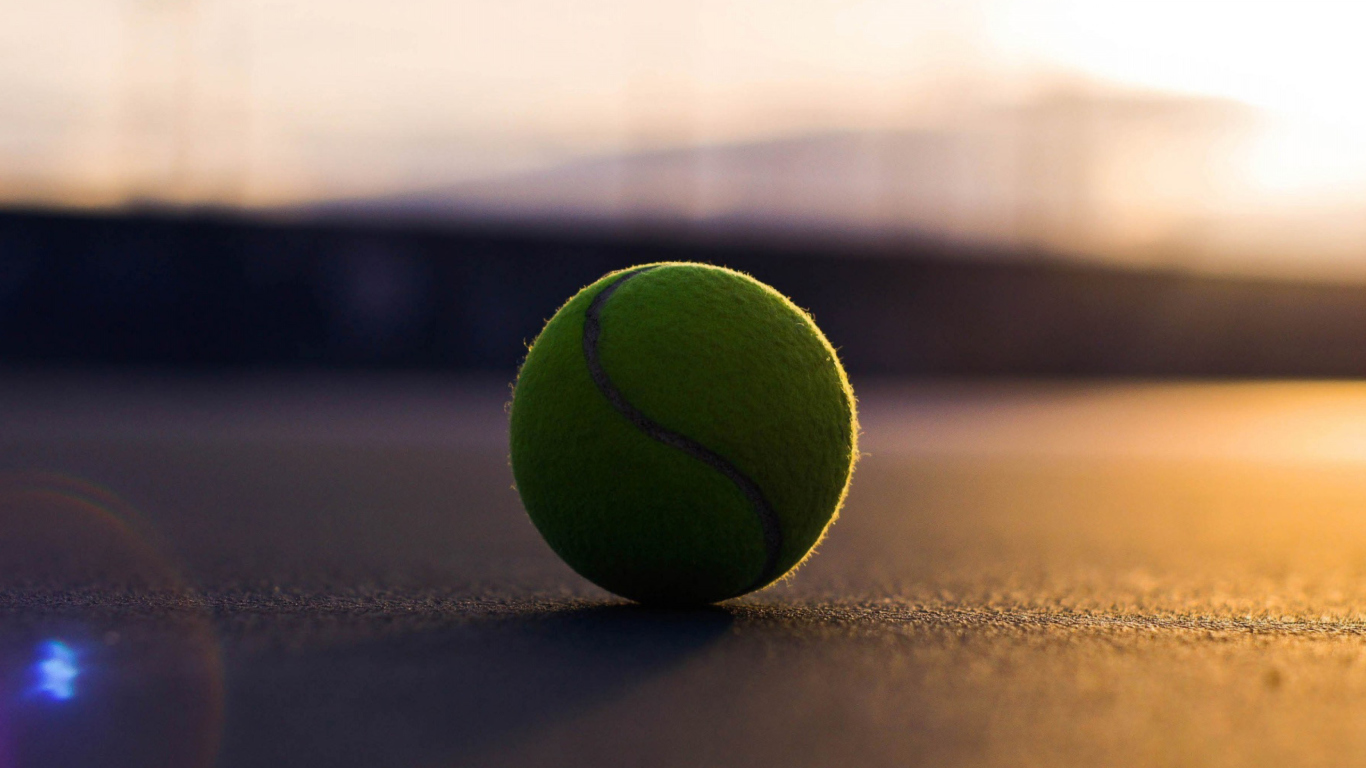 Das Tennis Ball Wallpaper 1366x768