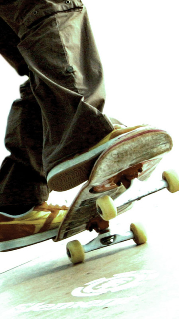 Das Skateboard Wallpaper 360x640