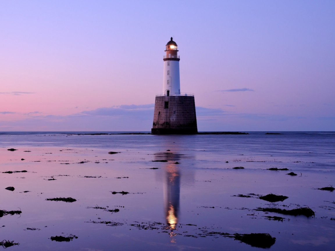 Обои Lighthouse In Scotland 1152x864