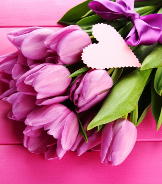 Purple Tulips Bouquet Is Love - Obrázkek zdarma pro Nokia Asha 300