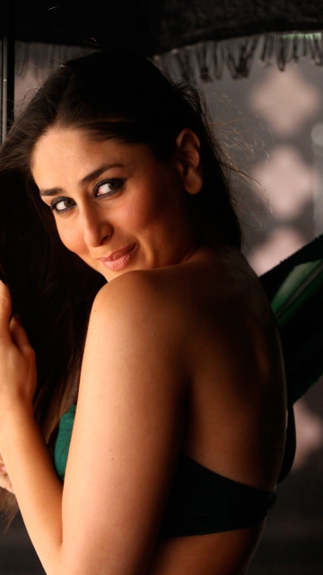 Fondo de pantalla Kareena Kapoor 360x640