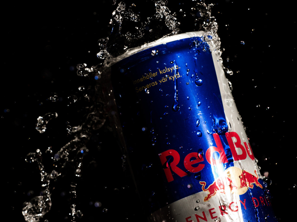 Red Bull Can wallpaper 1024x768