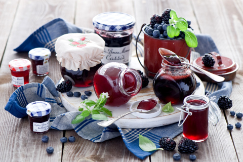 Das Blueberries and Blackberries Jam Wallpaper 480x320