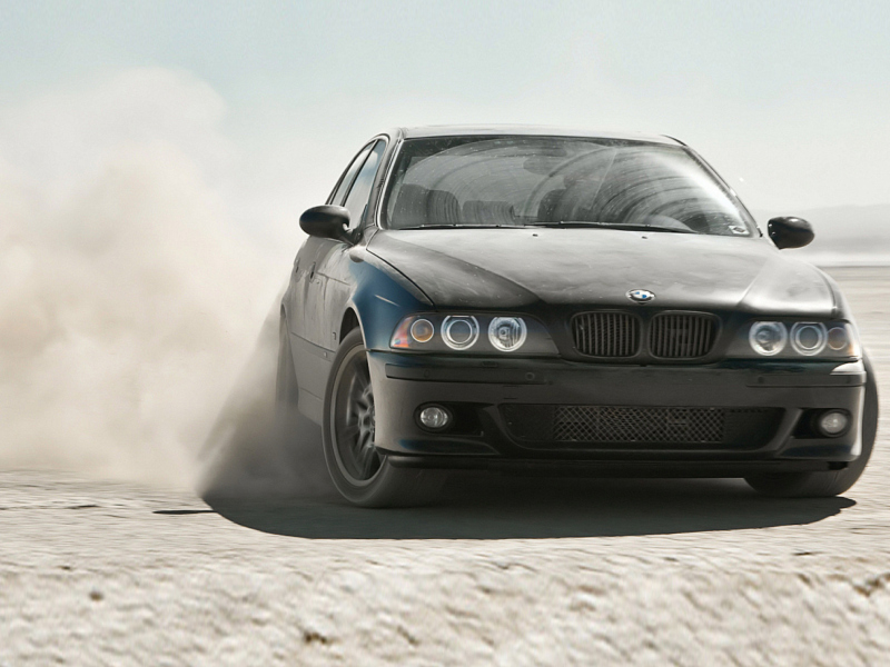 Bmw M5 screenshot #1 800x600