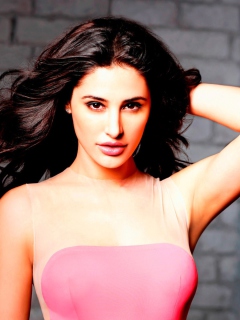 Nargis Fakri screenshot #1 240x320