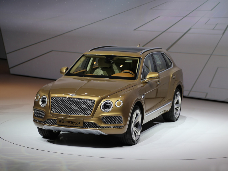 Bentley Bentayga wallpaper 800x600