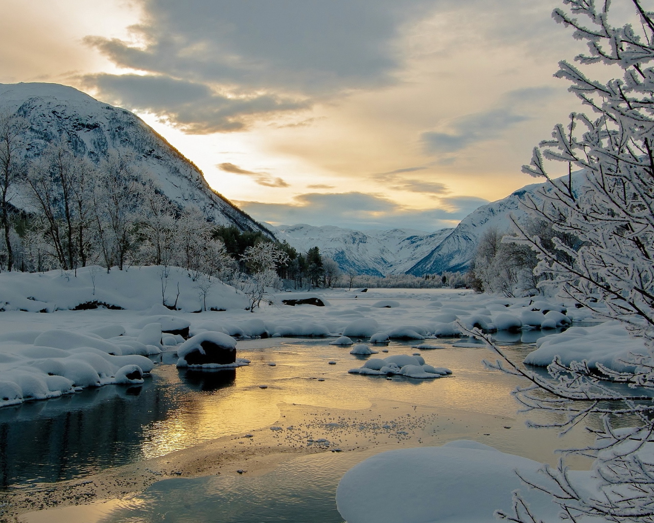 Winter Outdoor Image screenshot #1 1280x1024