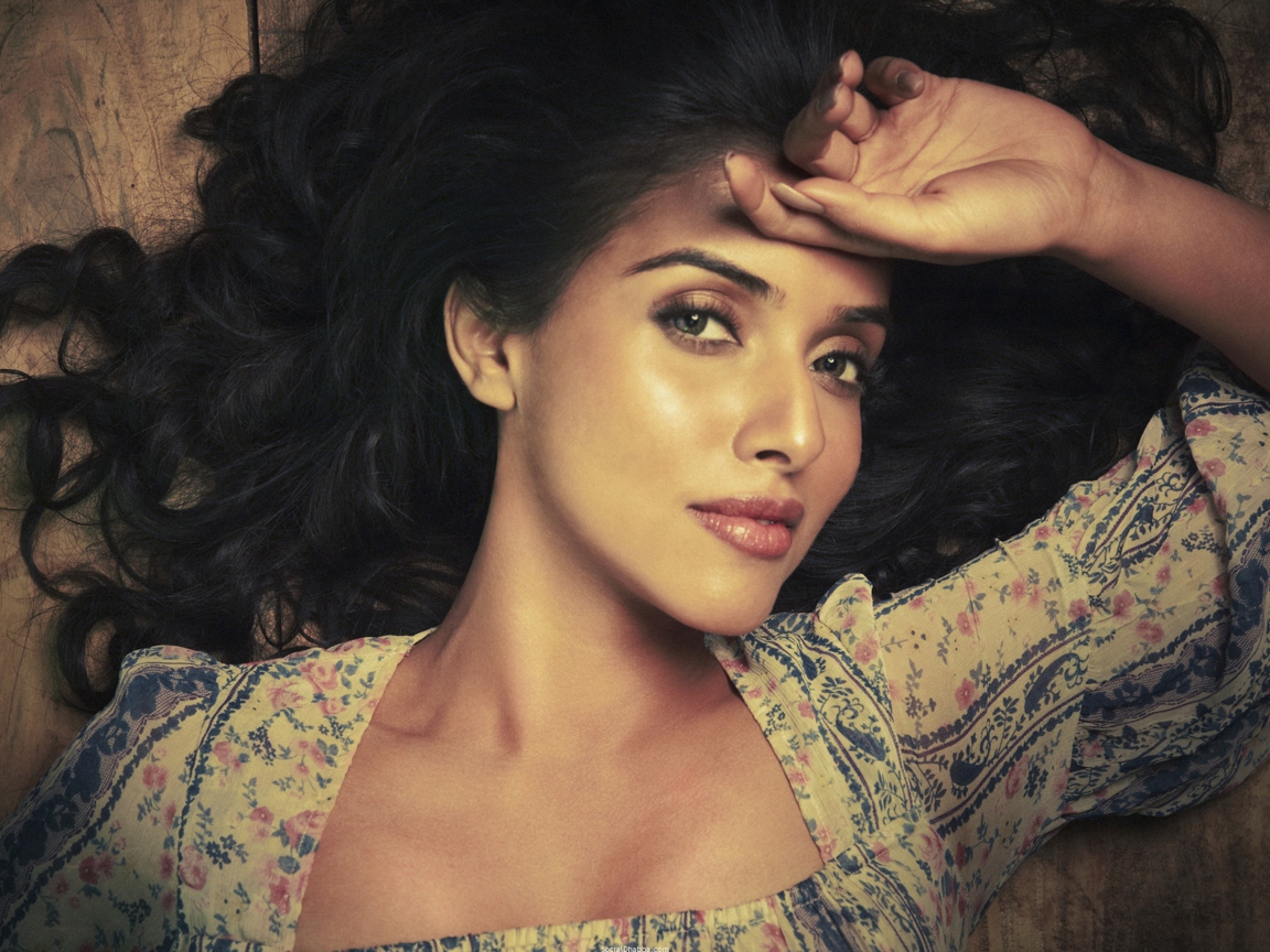 Asin wallpaper 1152x864