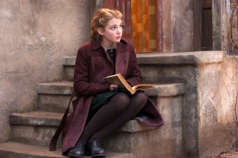 Sophie Nelisse In The Book Thief wallpaper 480x320