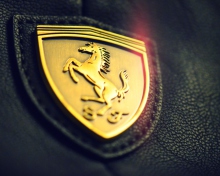 Обои Ferrari Emblem 220x176