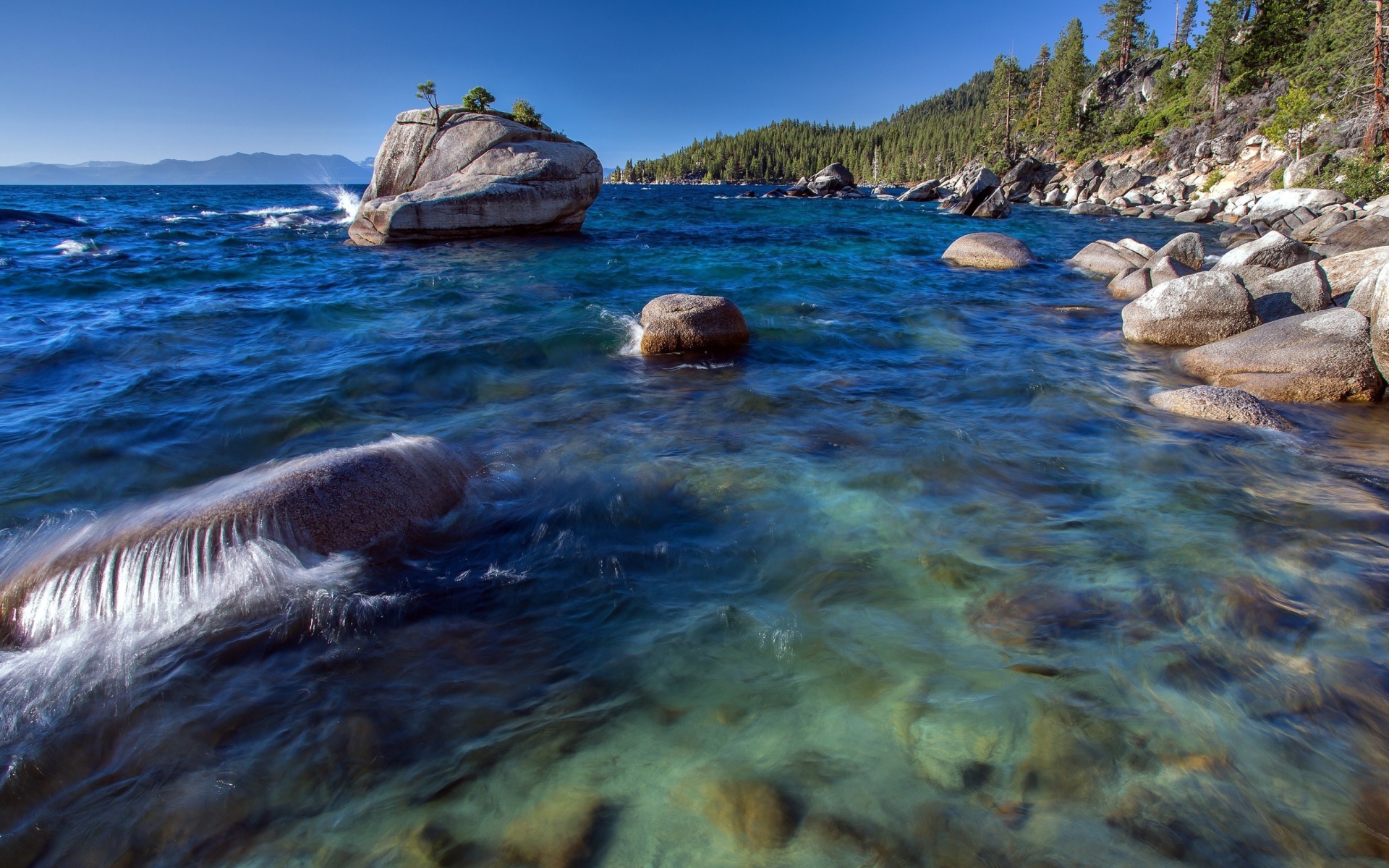 Обои Lake Tahoe Resort 1920x1200