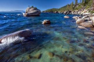 Lake Tahoe Resort Background for Android, iPhone and iPad