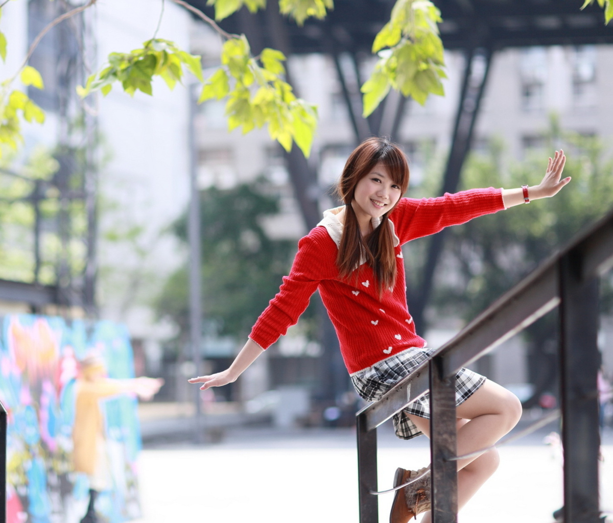 Fondo de pantalla Pretty Asian Girl In Red Jumper 1200x1024