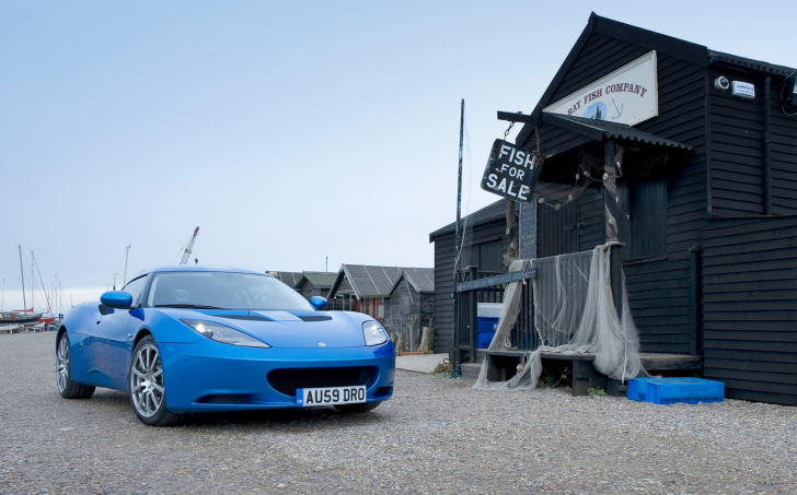 Fondo de pantalla Lotus Evora Dock