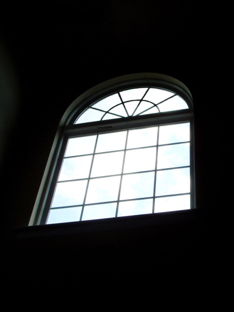 Das Minimalistic Window Wallpaper 480x640