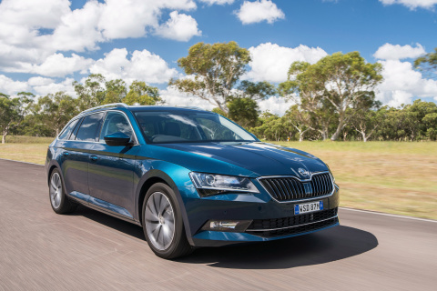 Skoda Superb 2016 screenshot #1 480x320