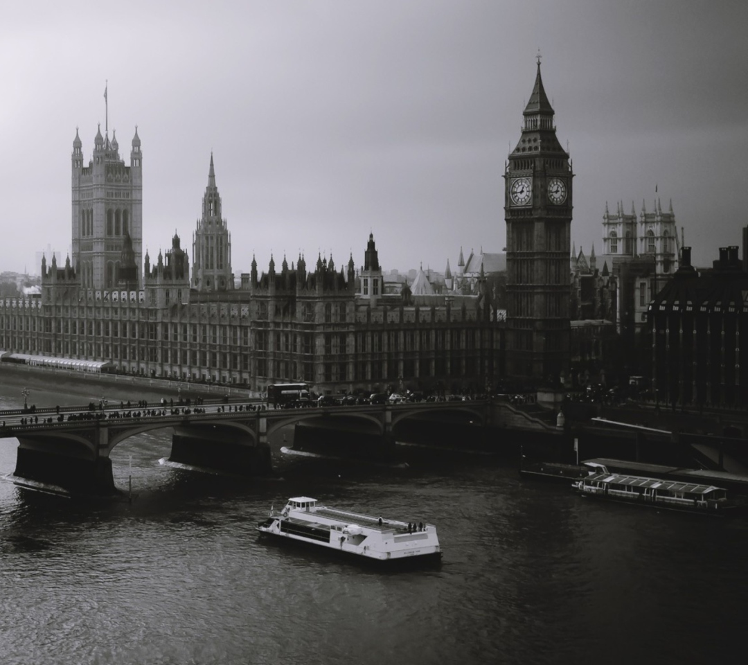 Das London Black And White Wallpaper 1080x960
