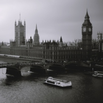 London Black And White screenshot #1 208x208
