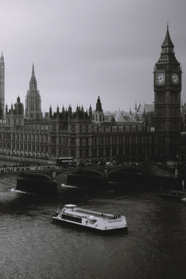 Sfondi London Black And White 640x960