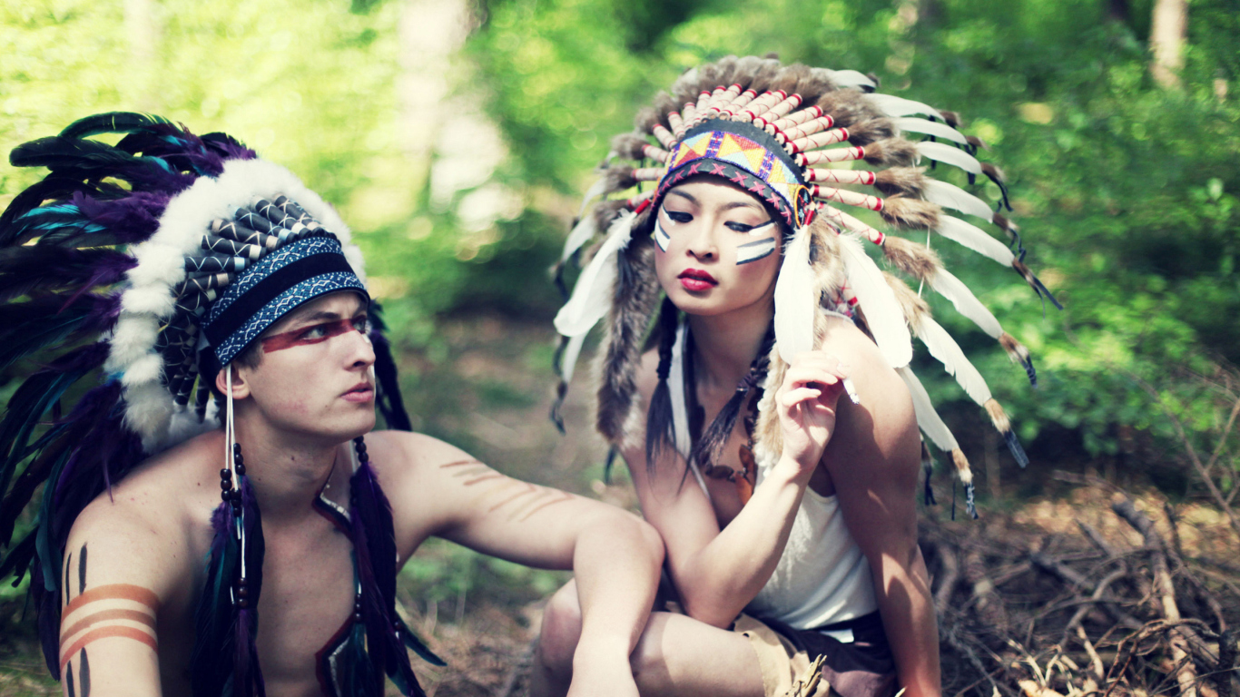 Обои Indian Feather Hat 1366x768
