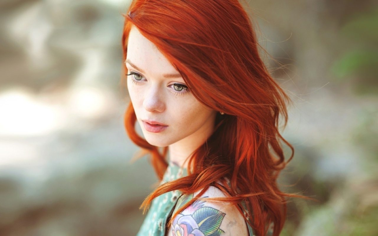 Обои Beautiful Girl With Red Hair 1280x800