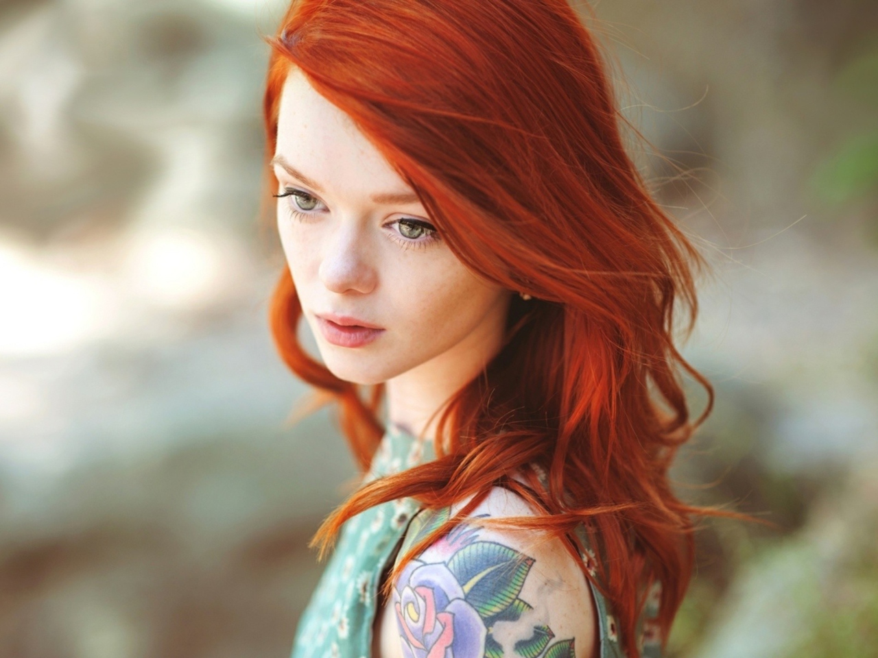 Das Beautiful Girl With Red Hair Wallpaper 1280x960