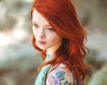 Das Beautiful Girl With Red Hair Wallpaper 220x176