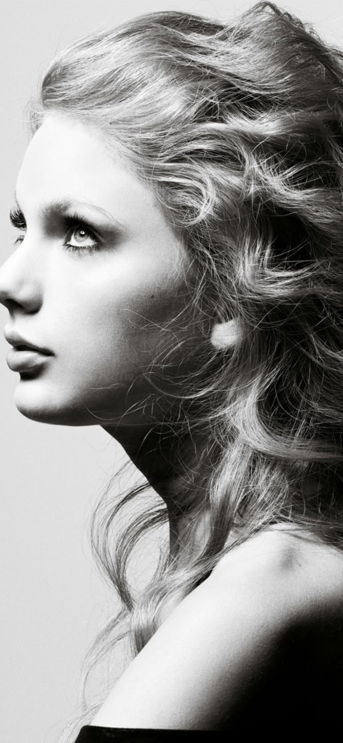 Screenshot №1 pro téma Taylor Swift Side Portrait 1170x2532