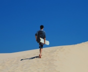 Screenshot №1 pro téma Walk Up The Dunes 176x144