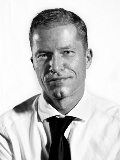 Das Til Schweiger Actor Wallpaper 480x640