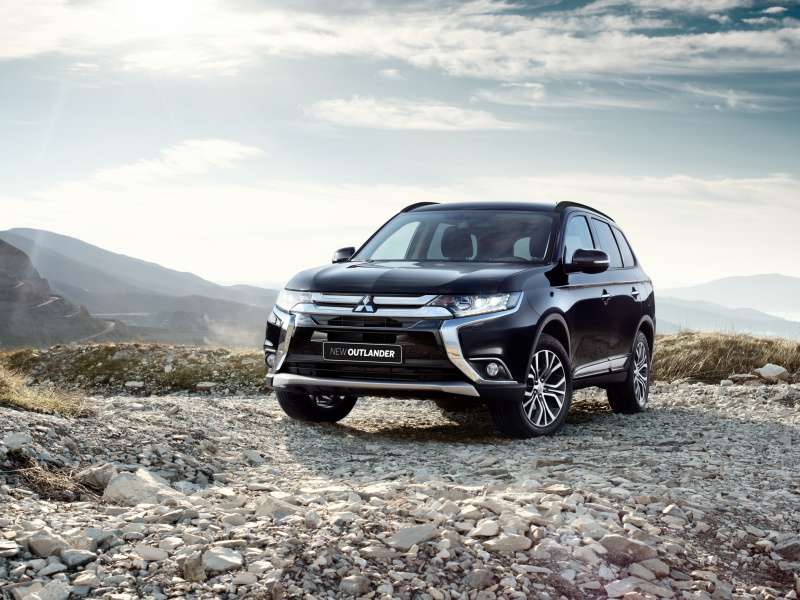 Fondo de pantalla Mitsubishi Outlander BR spec 2015 800x600