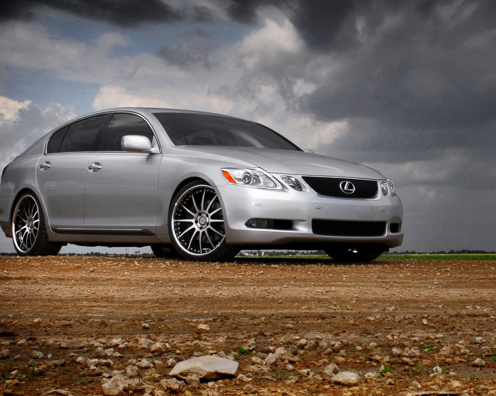 Lexus IS wallpaper 1600x1280