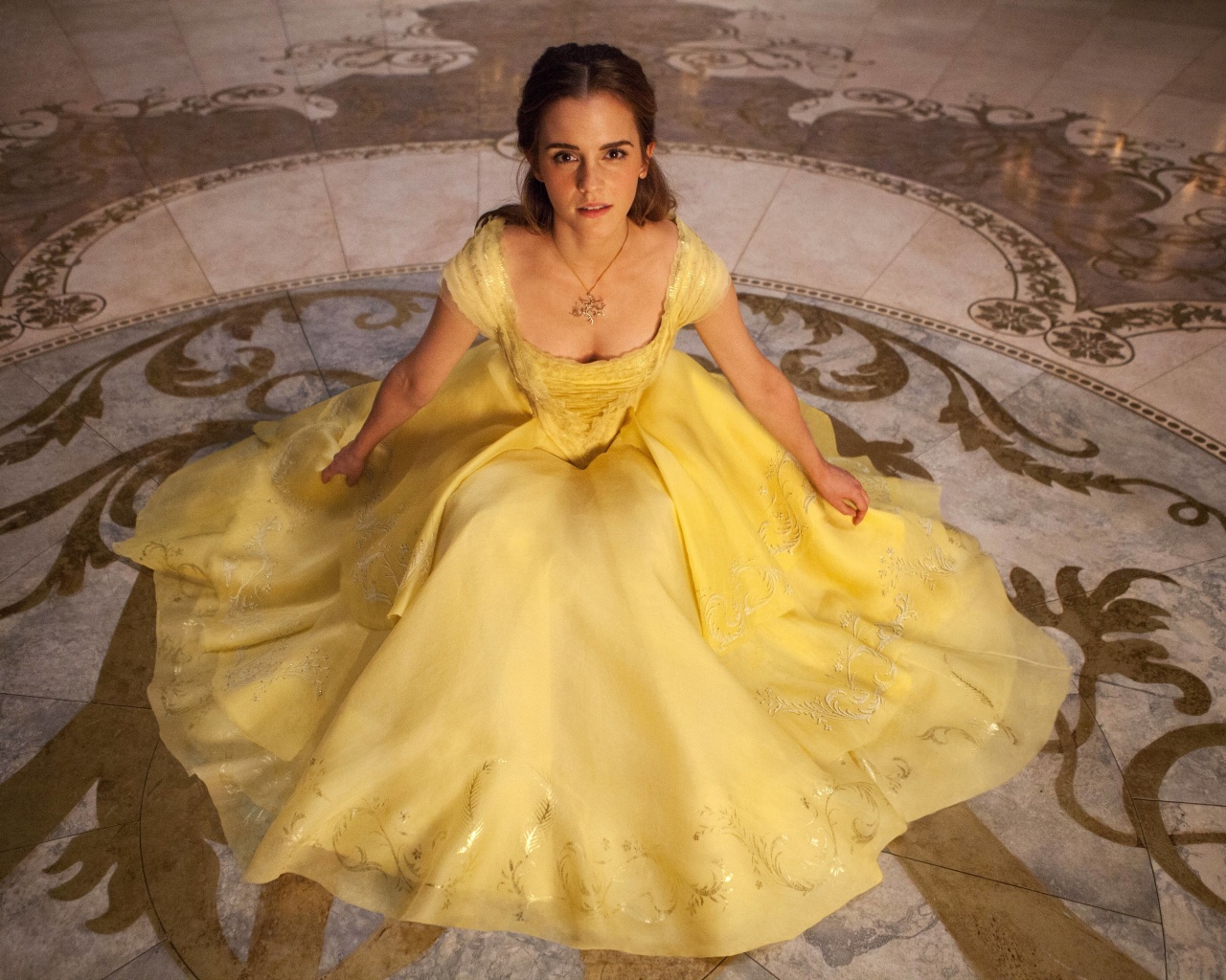 Emma Watson in Beauty and the Beast screenshot #1 1280x1024