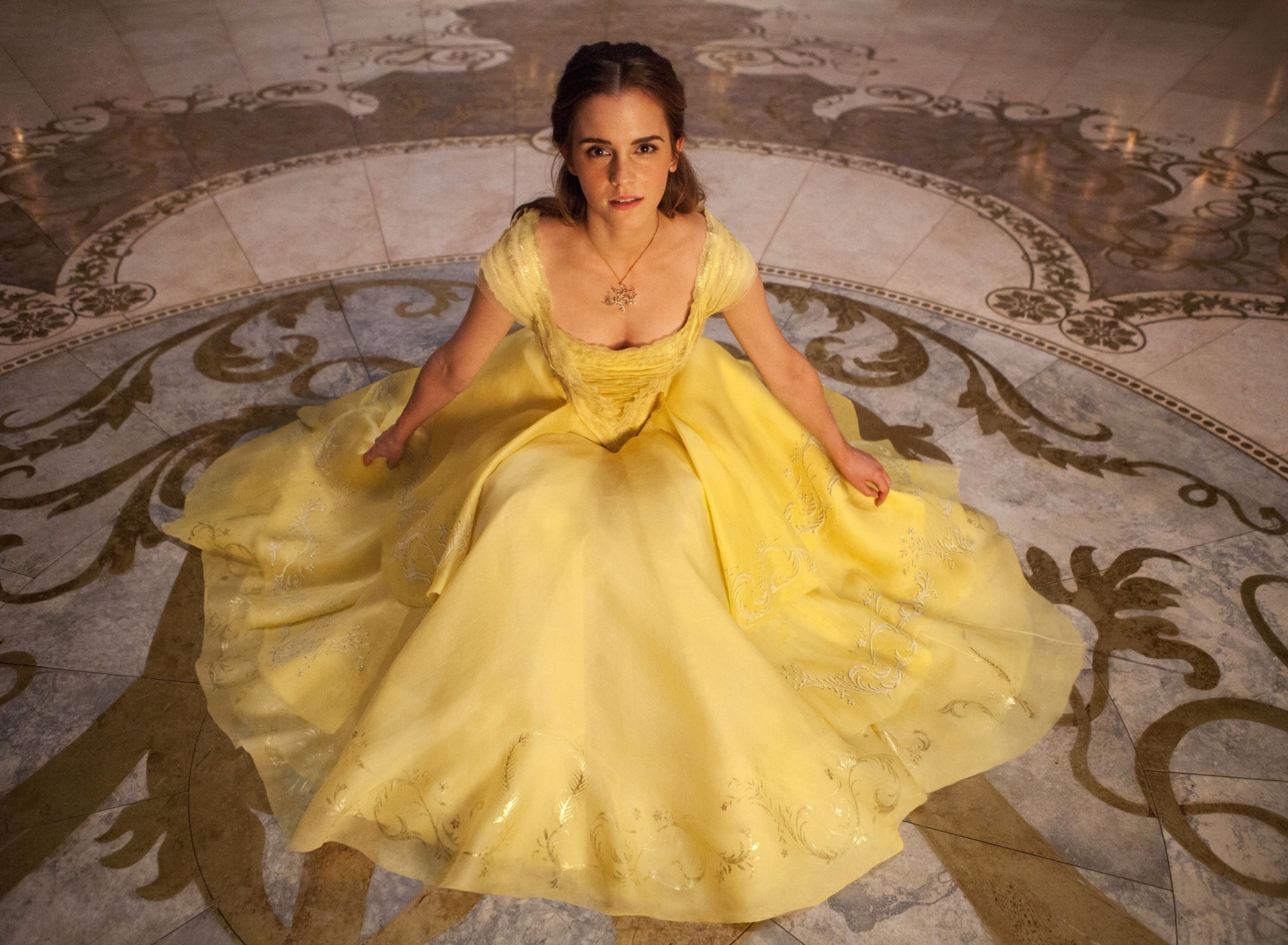 Das Emma Watson in Beauty and the Beast Wallpaper 1920x1408