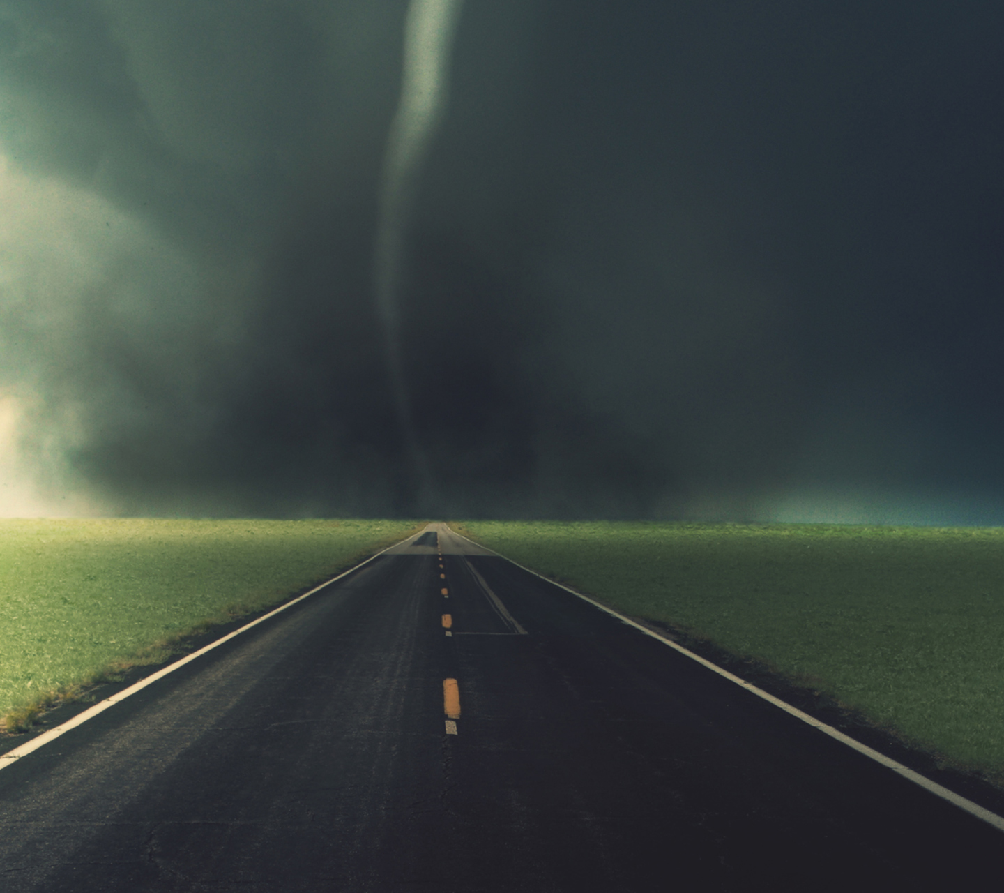 Das Tornado Wallpaper 1440x1280