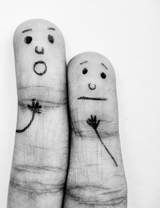 Emotional Fingers - Fondos de pantalla gratis para iPhone 4