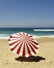 Das Umbrella On The Beach Wallpaper 176x220