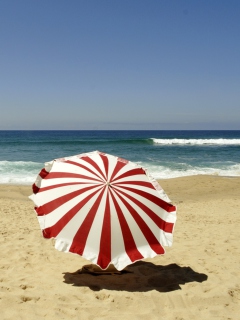 Fondo de pantalla Umbrella On The Beach 240x320