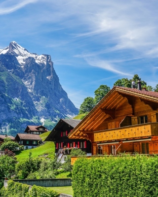 Kostenloses Mountains landscape in Slovenia with Chalet Wallpaper für 240x320