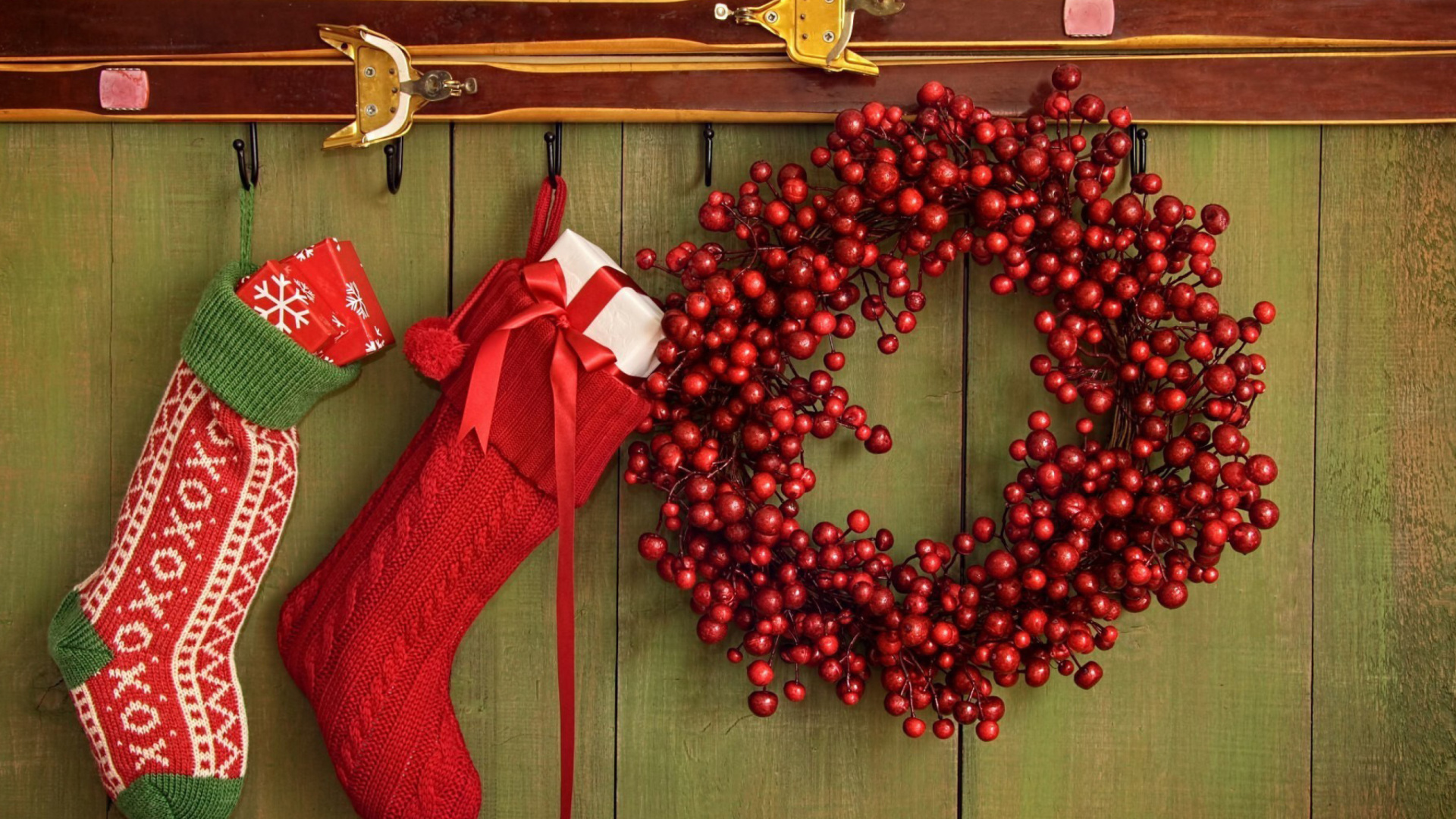 Обои Merry Christmas Stockings 1920x1080