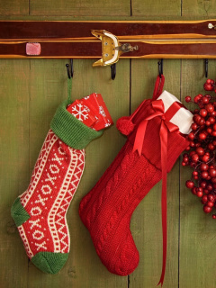 Das Merry Christmas Stockings Wallpaper 240x320